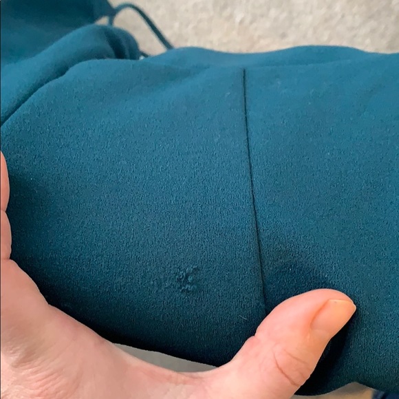 Gorgeous green “infinite Glory” Lulu’s gown - Picture 4 of 8